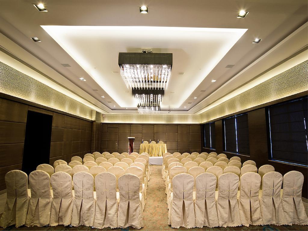 Best Western Jubilee Ridge Хидерабад Екстериор снимка